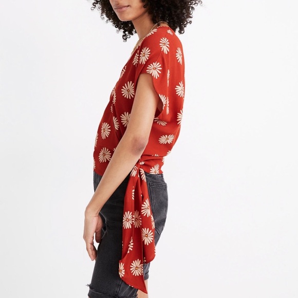 COPY - Madewell Daisy Floral Print Wrap Tie Blouse - Picture 2 of 4